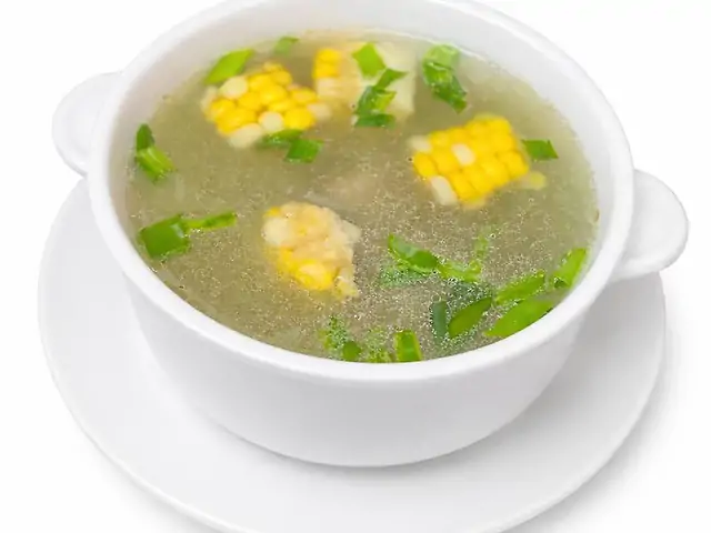 25 Легкий кукурудзяний суп зі свинячими реберцями