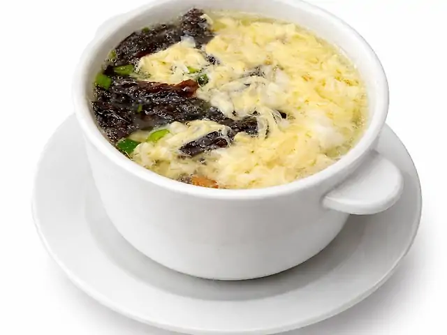 21 Суп з морськими водоростями та яйцем