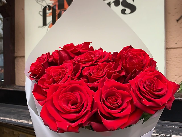 Букет червоних троянд