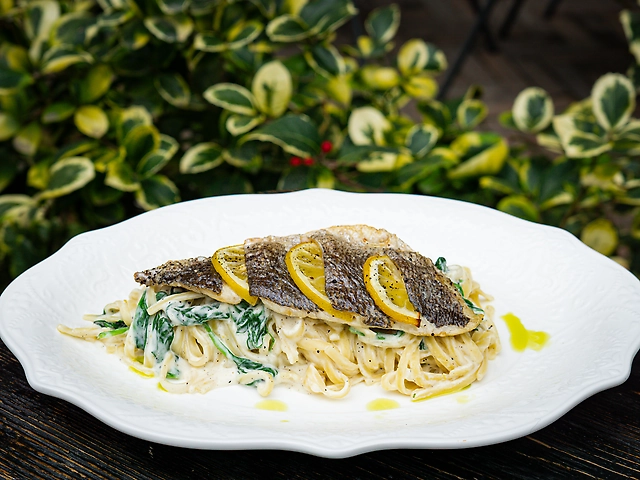 Тальоліні з дорадо та лимоном