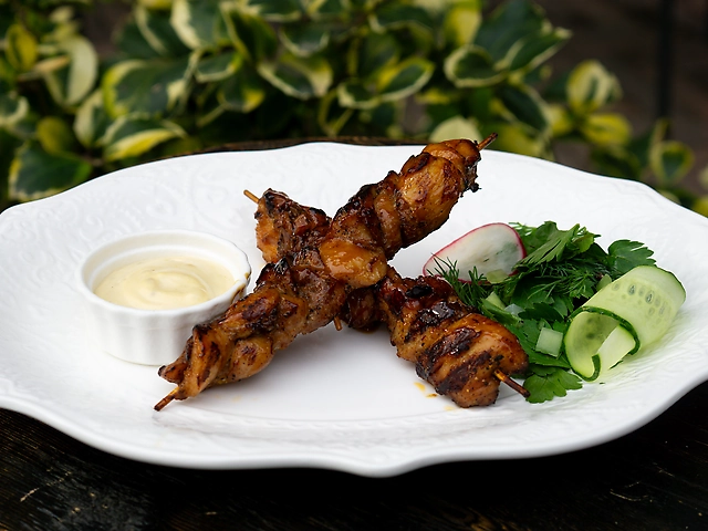 Смачний шашлик з курки