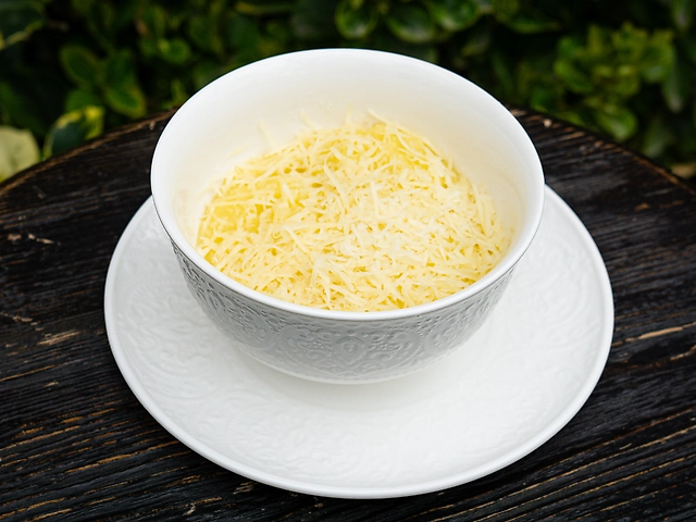 Ніжне картопляне пюре з пармезаном