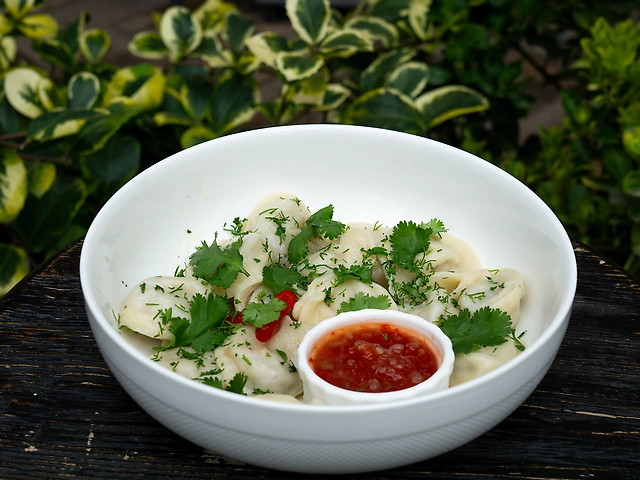 Домашні пельмені, з м'ясом