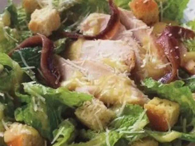 Салат Цезар з куркою