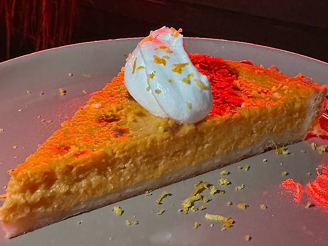 Пиріг гарбузовий з трюфельними вершками