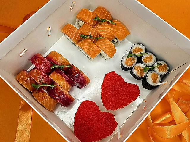 SUSHI LOVE BOX 🍣
