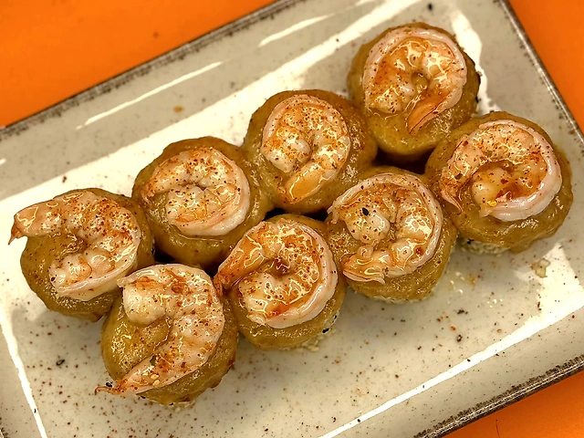 Запечений ебі рол