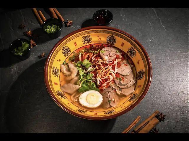 Тайванський рамен з яловичиною