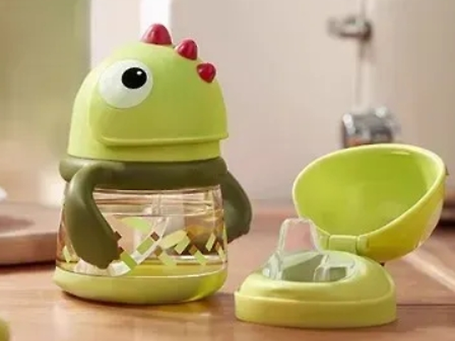 Поїльник динозаврик зі змінною насадкою зелений з соломинкою Baby Care