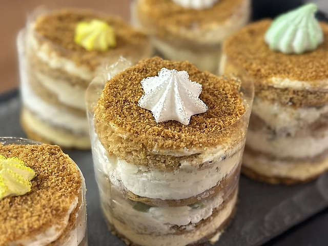 Медовик банан-ківі