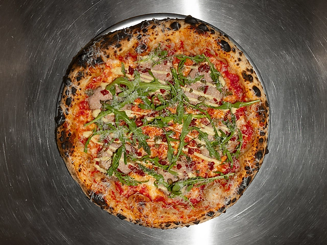 Піца Вітелло тоннато