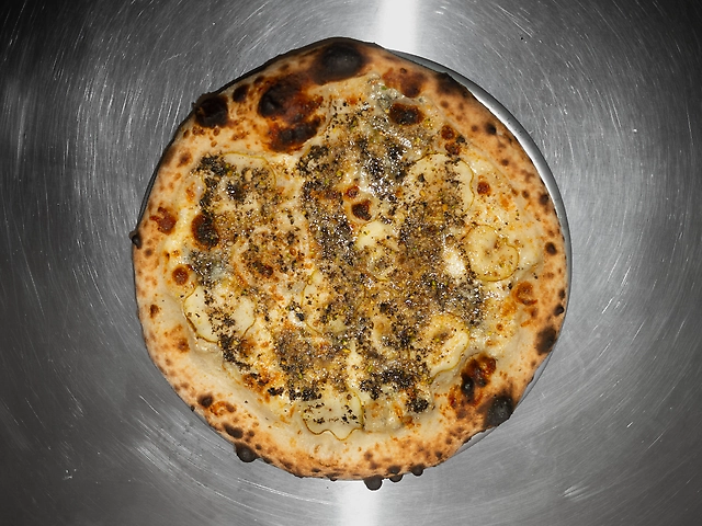 Груша-горгонзола