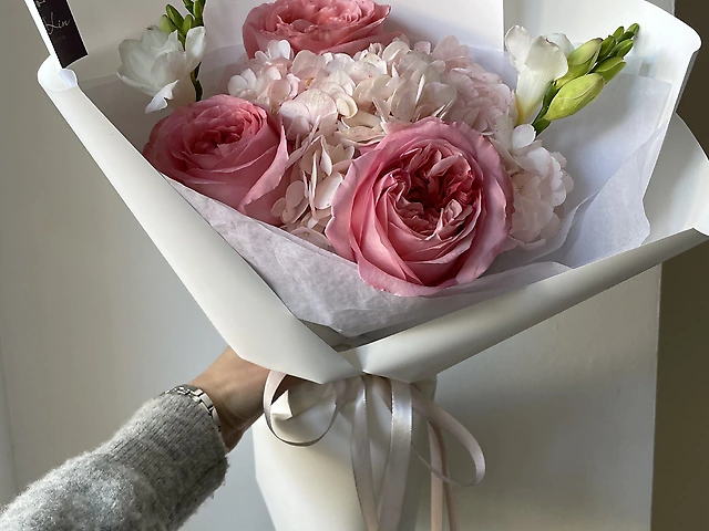 Букет у рожевих відтінках