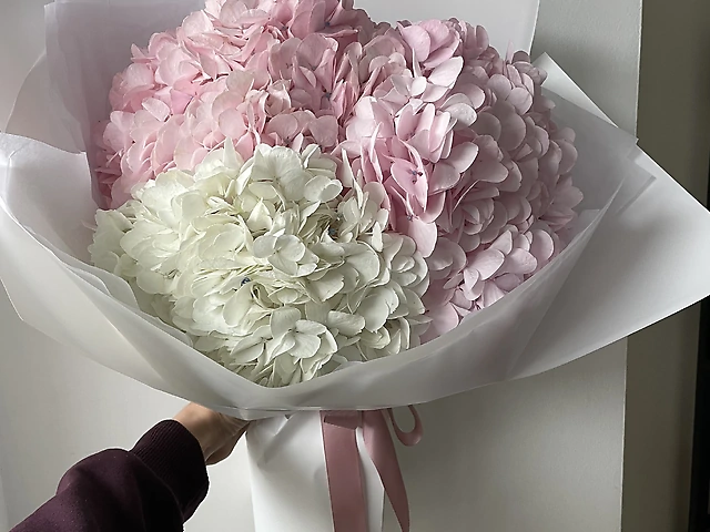 Монобукет з 3 гортензій