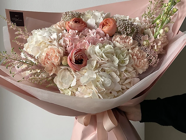 Мікс з ранункулюсами