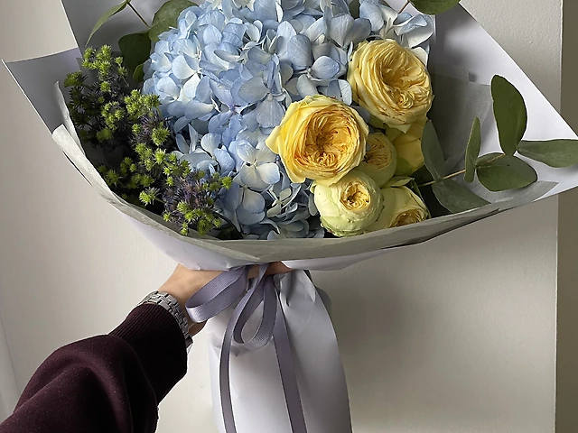 Мікс з блакитною гортезією