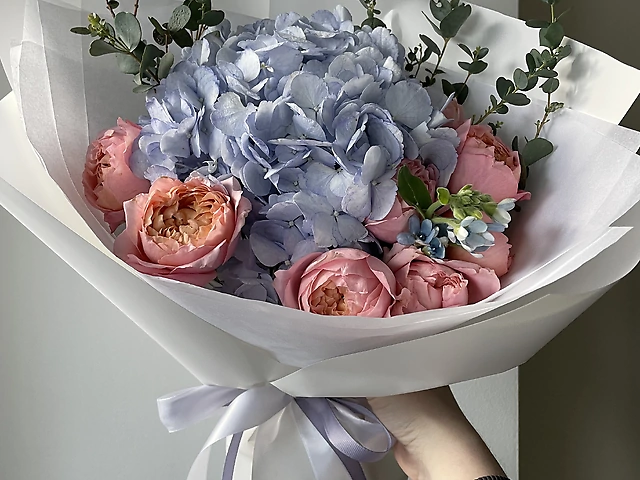 Мікс з блакитною гортензією
