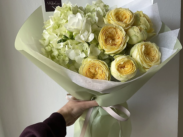 Букет з яскравим акцентом