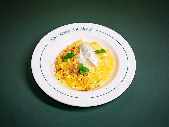 Скрембл, крем сир з лимонами, авокадо