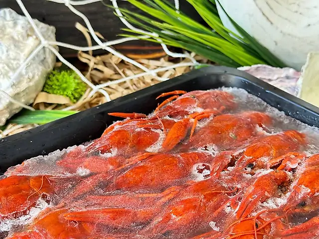 Раки варено-морожені М 0.5 кг уп