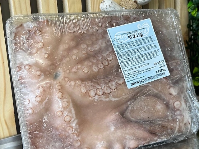 Восьминіг цілий N1 2-3 кг