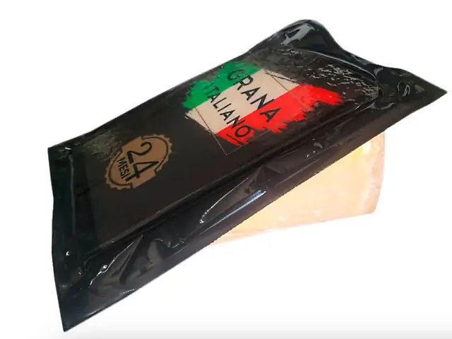 Сир пармезан GRANA ITALIANO (24 місяця) 1кг