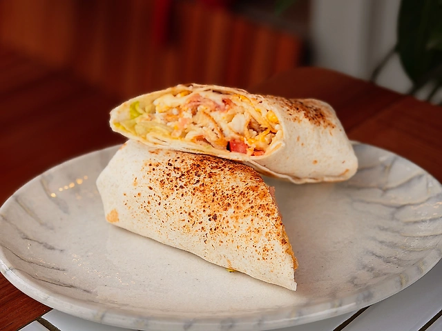 Рол з куркою