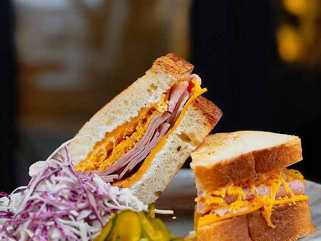 Тост з шинкою