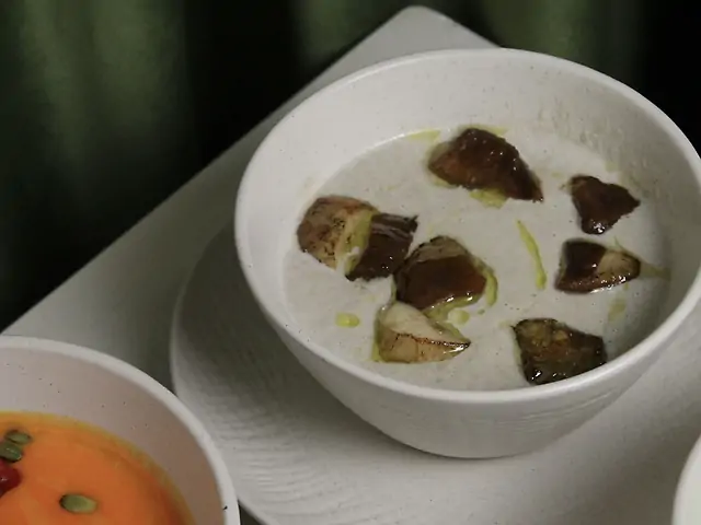 Крем-суп з печерицями та білими грибами