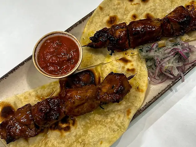 Сувлакі зі своної шиї