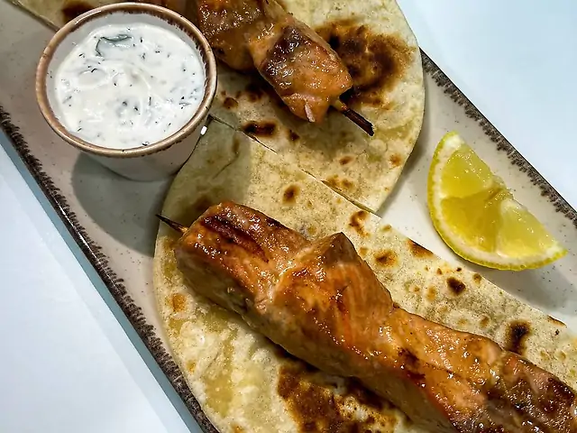 Сувлакі з лосося