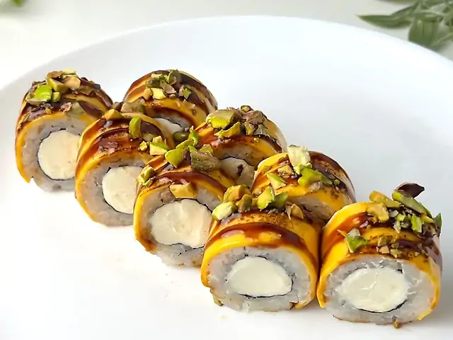 Рол сирний з фісташкою