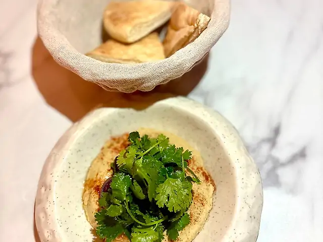 Хумус с заатром