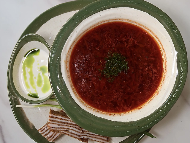 Борщ з яловичиною