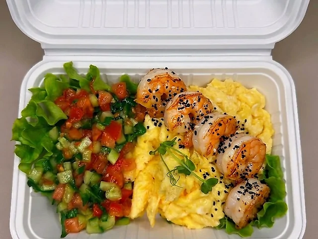 Скрембл з креветкою