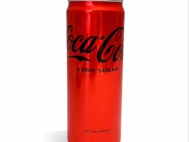 Напій Coca-Cola Zero 0,33л