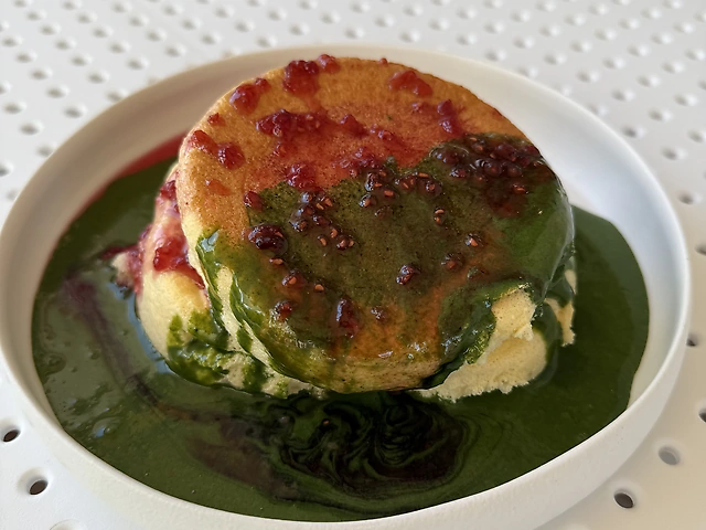 Панкейки "Матча-Малина"