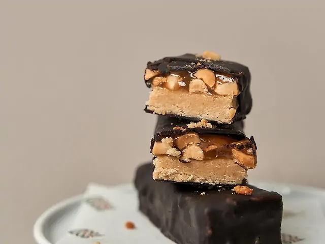 Батончик Снікерс, 65 г