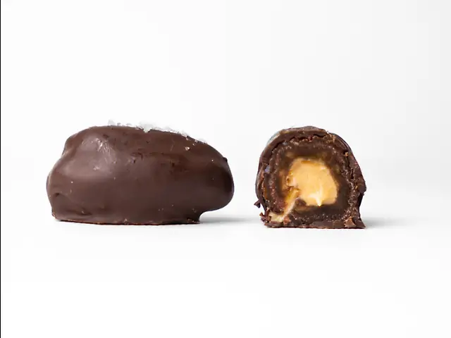 Фінік з арахісовою пастою