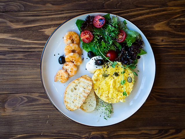 Скрембл з креветками