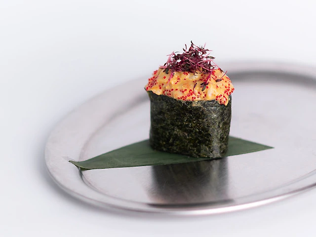 Гункан з креветкою