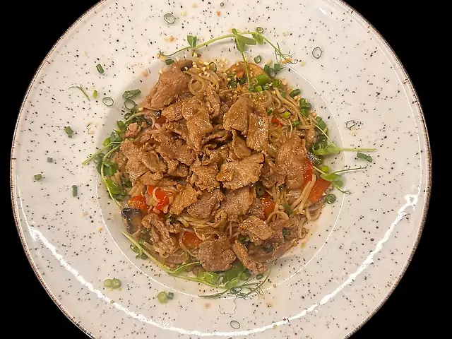 Локшина яєчна Тонкацу з Телятиною