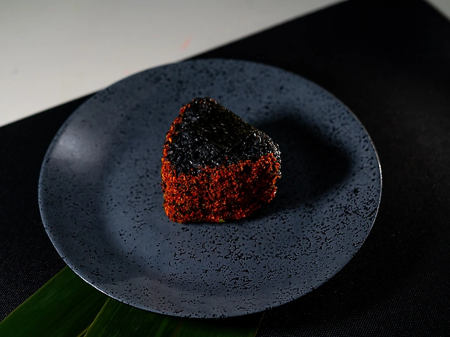 Онігірі Тунець