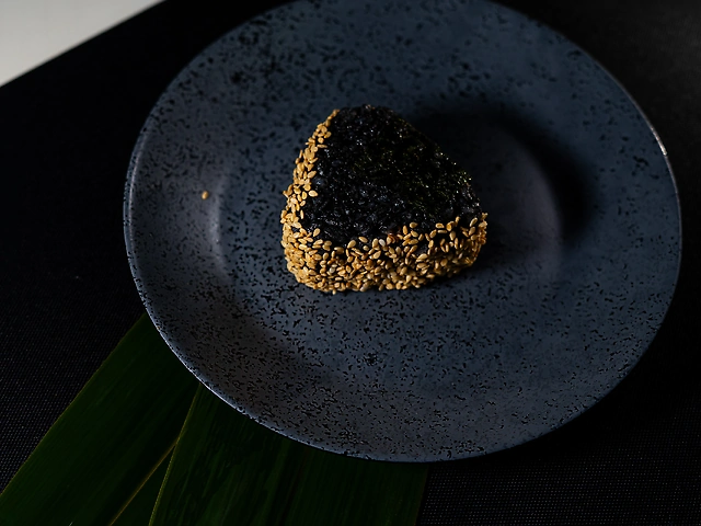 Онігірі Вугор