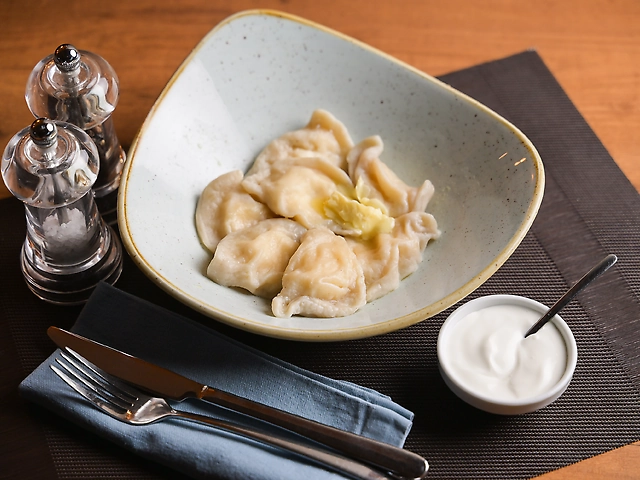 Вареники з солодким сиром