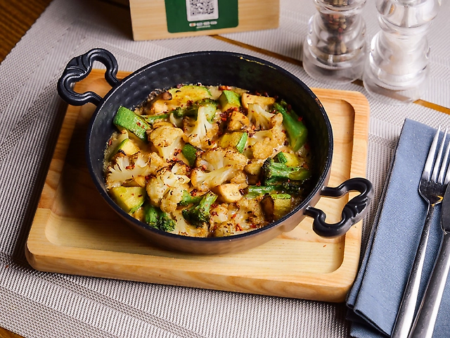 Овочі запечені з соусом Кеш'ю