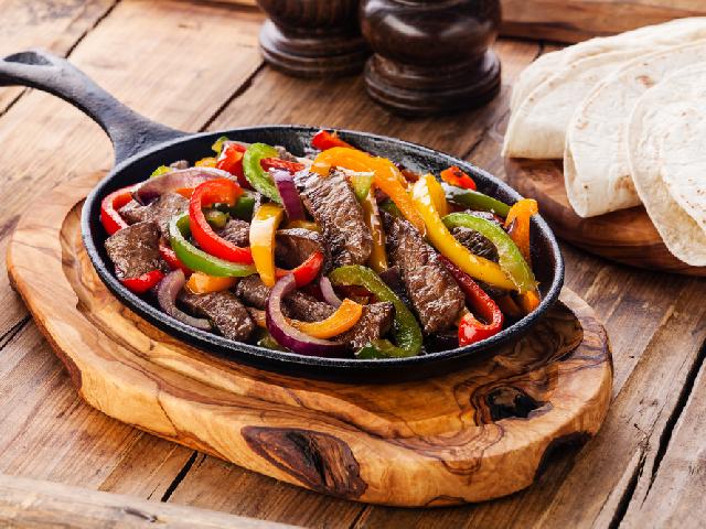 Мясная сковородка