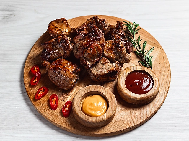 Шашлик зі свинячої шиї