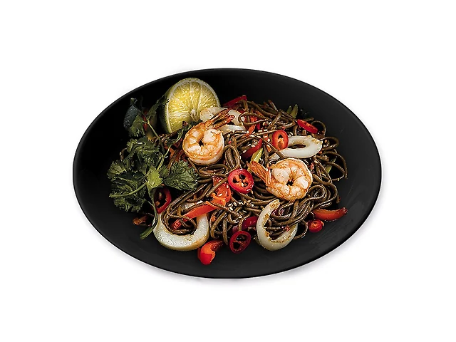 Соба з креветкою і кальмаром