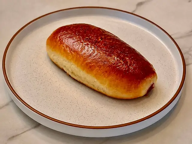 Булочка з яблуком